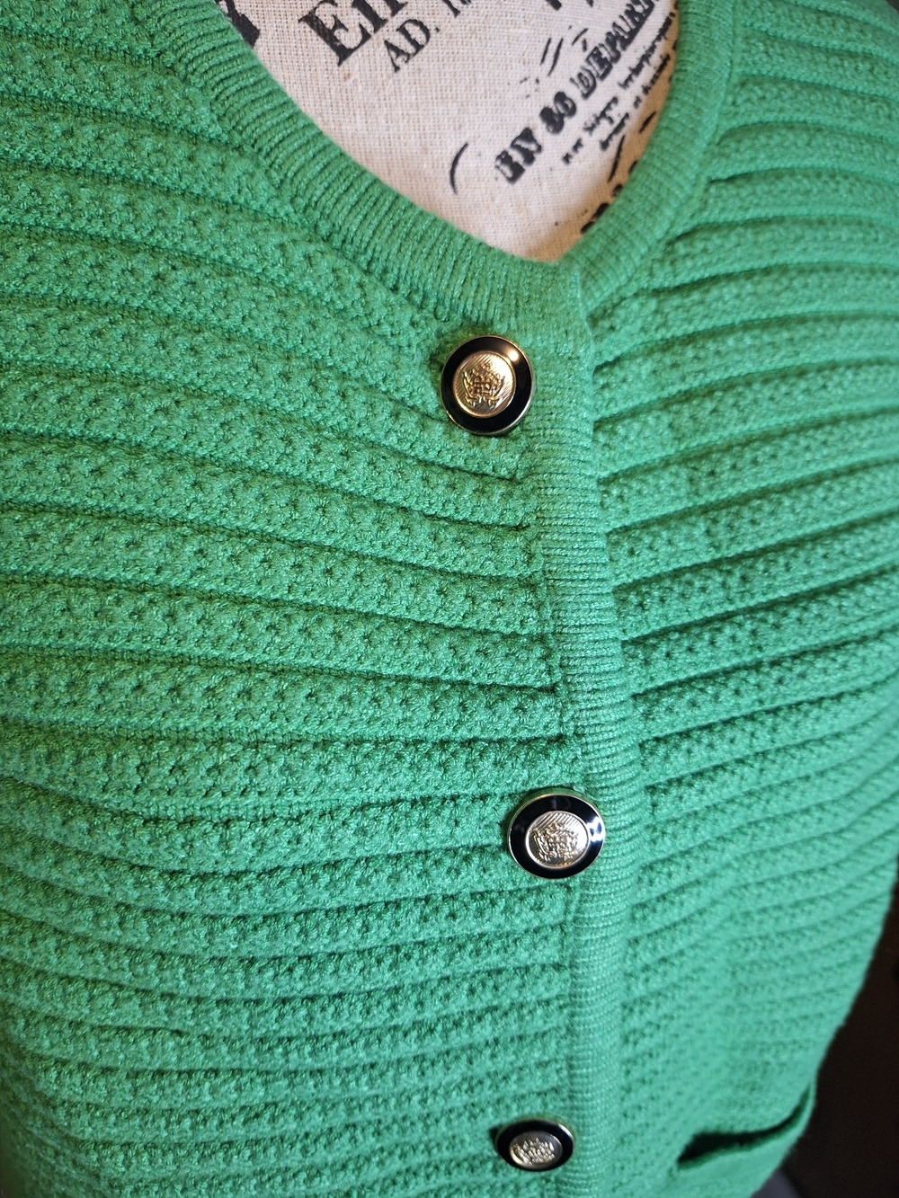Green Short-Sleeve Knit Cardigan Sweater - Brand Unspecified - Picture 3 of 6